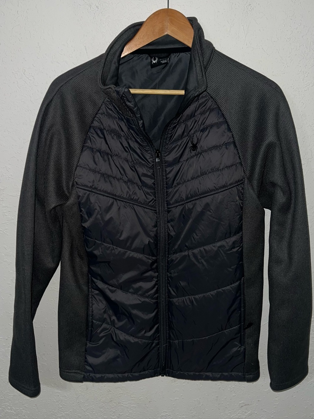 Spyder Men's Nova Hybrid Jacket Dark Gray Size Small.